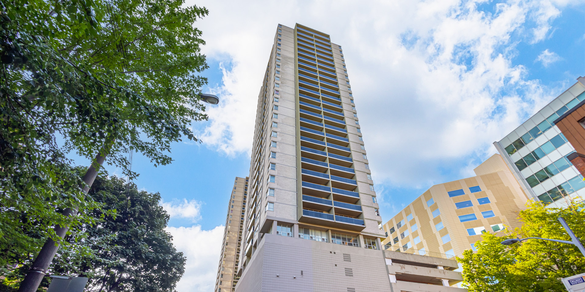 Building View 60 Pleasant Boulevard