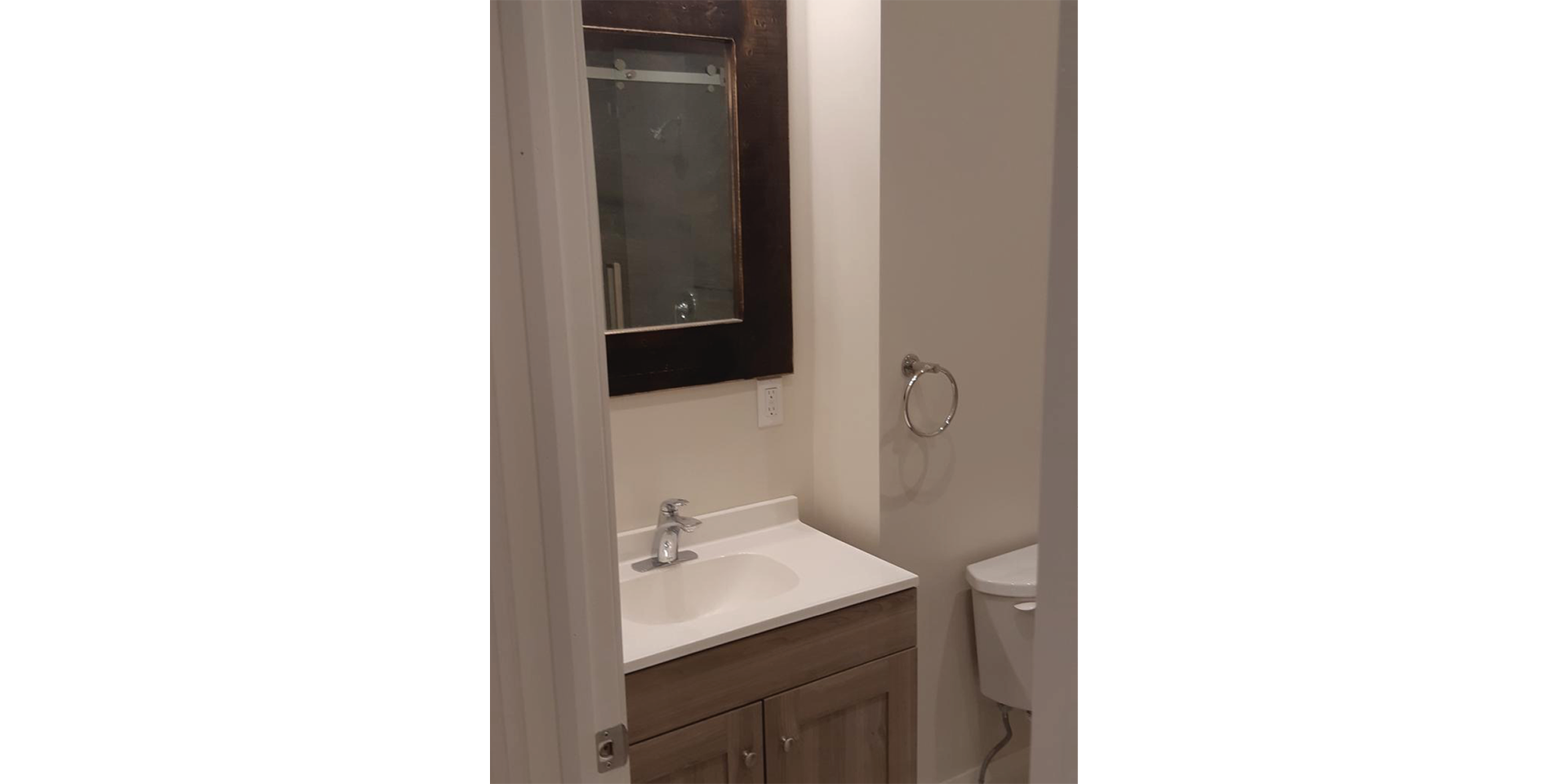 2004 Queen Street E washroom