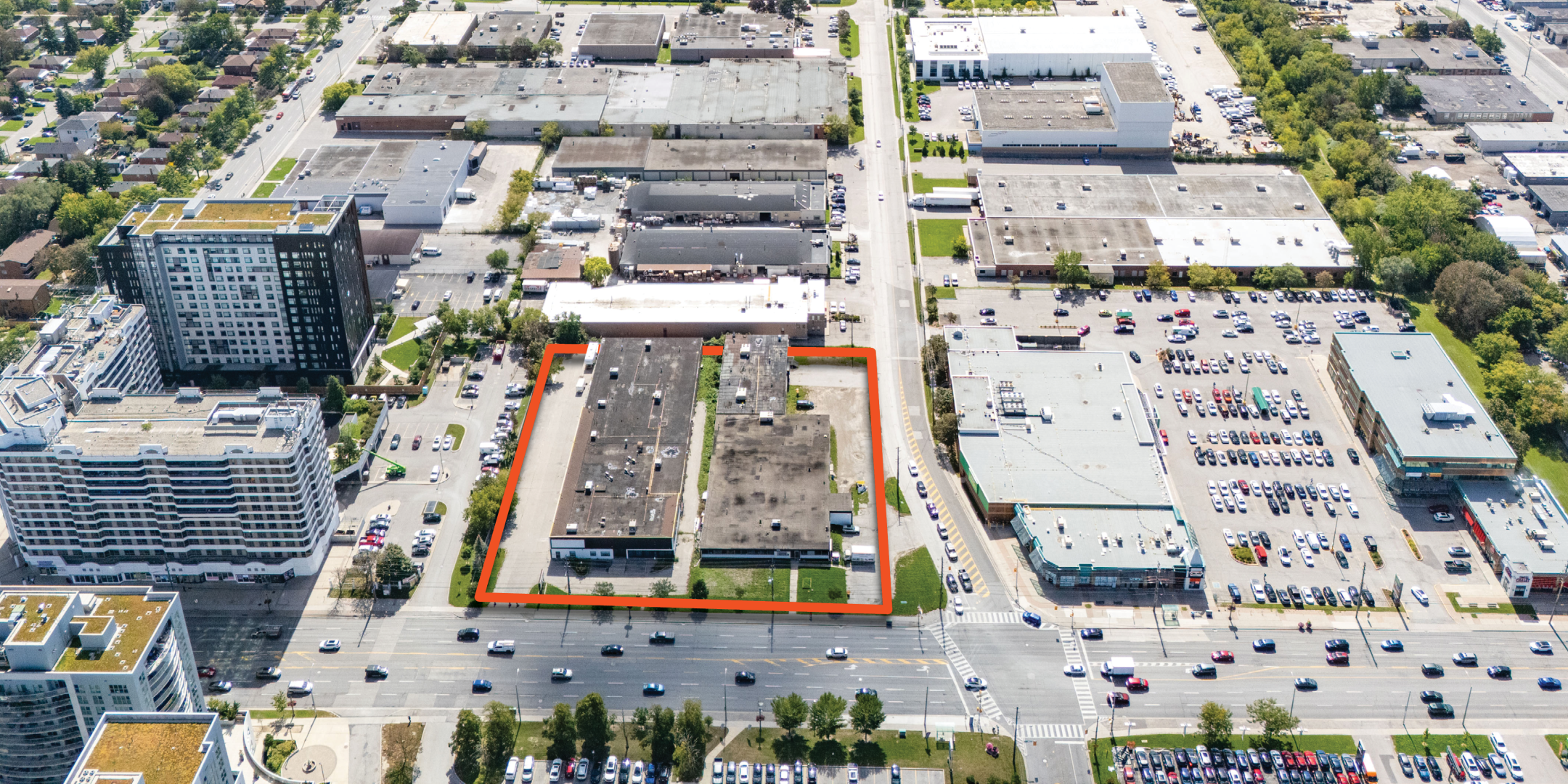2135-2139 Lawrence Avenue E aerial shot with property outline