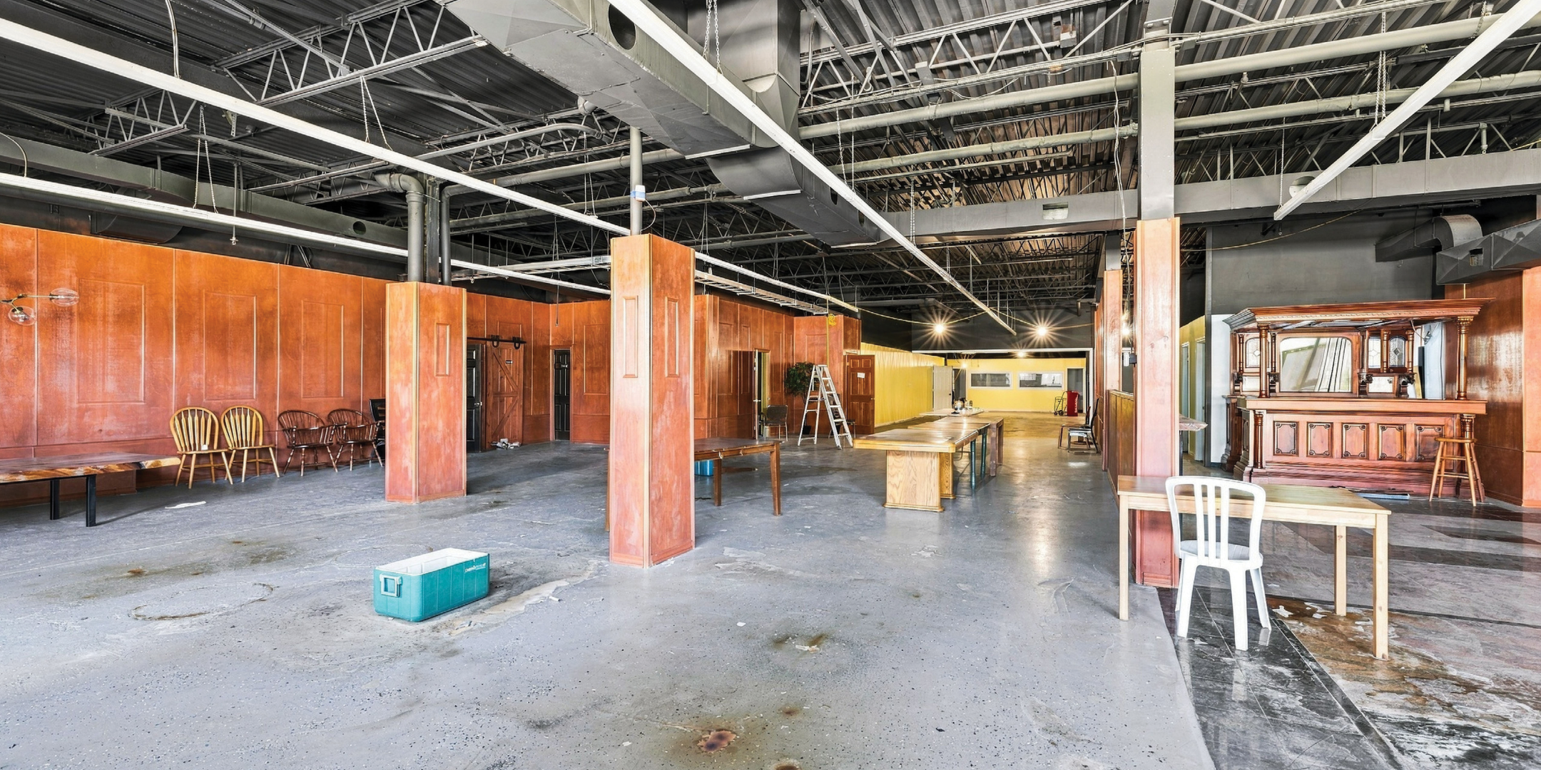 2135-2139 Lawrence Avenue E Interior warehouse