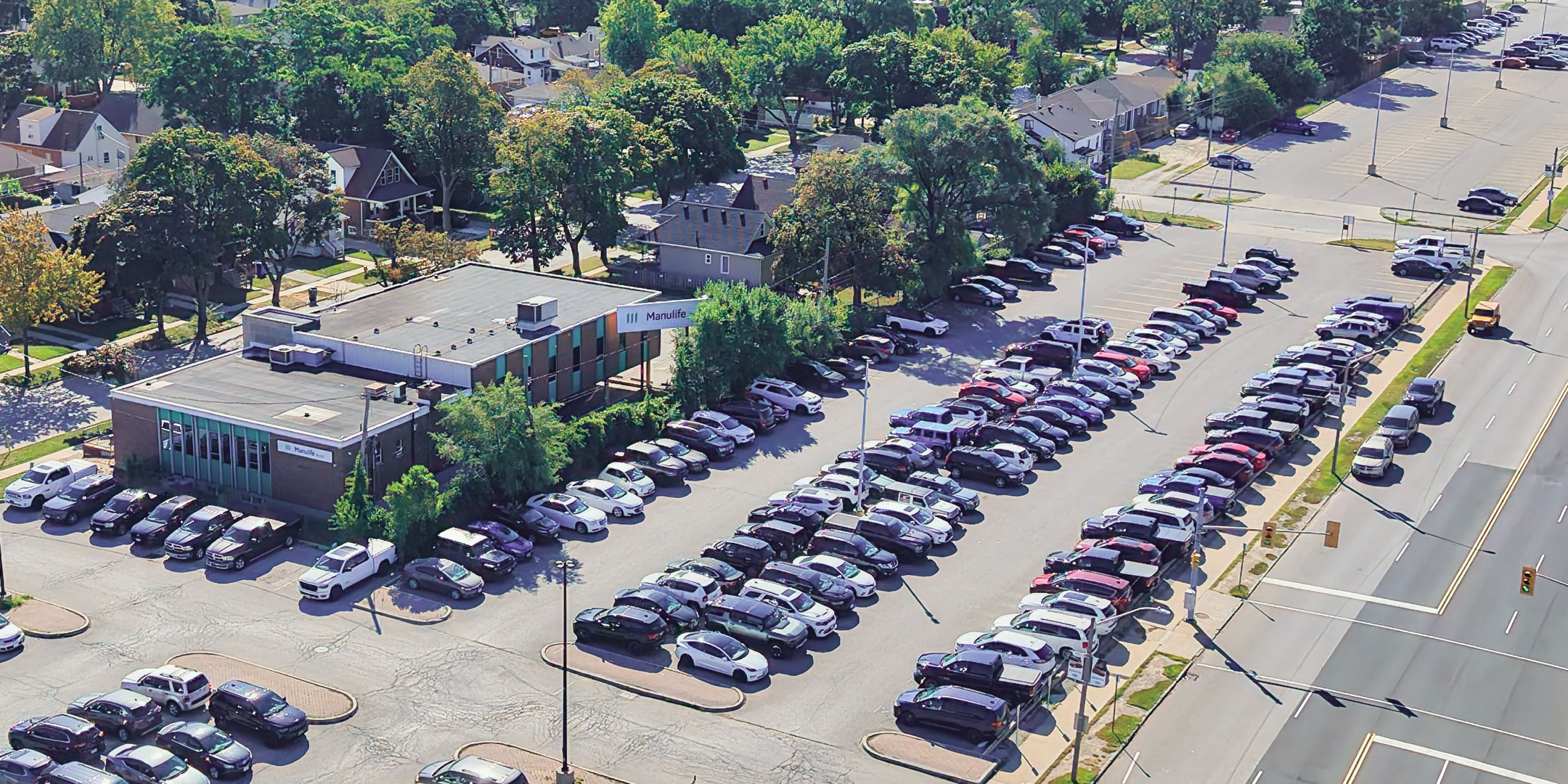2255 Cadillac Street, Windsor - Manulife Building 