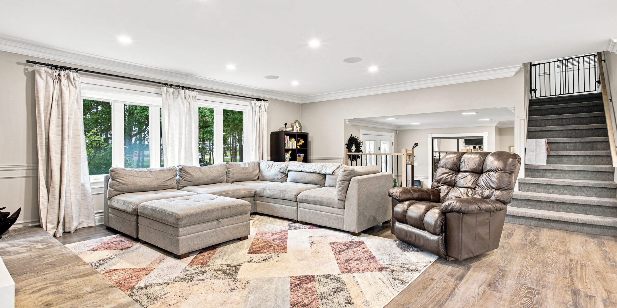 2877 Carp Road - House Living Room