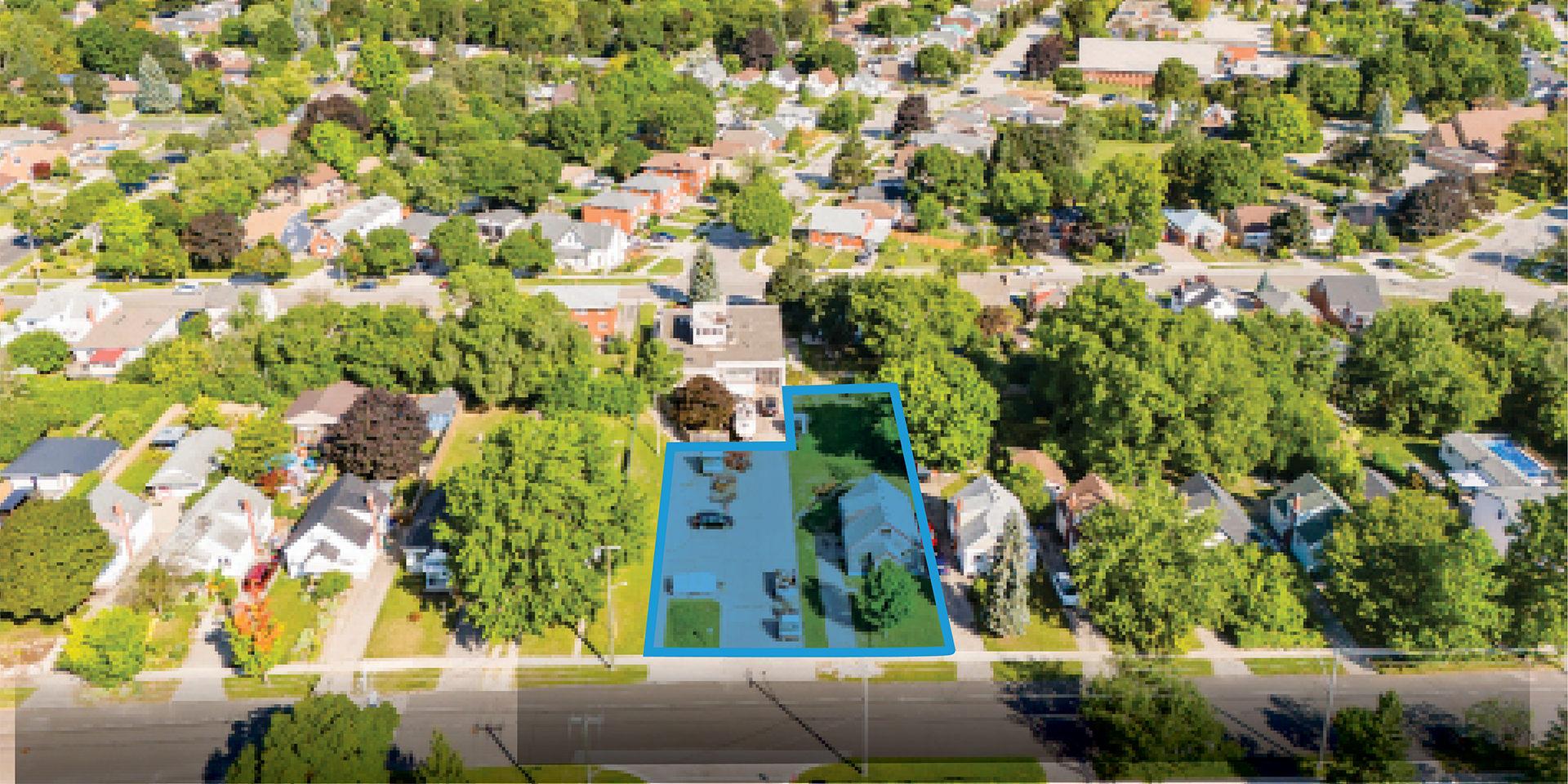 392-398 Erb Street W Aerial