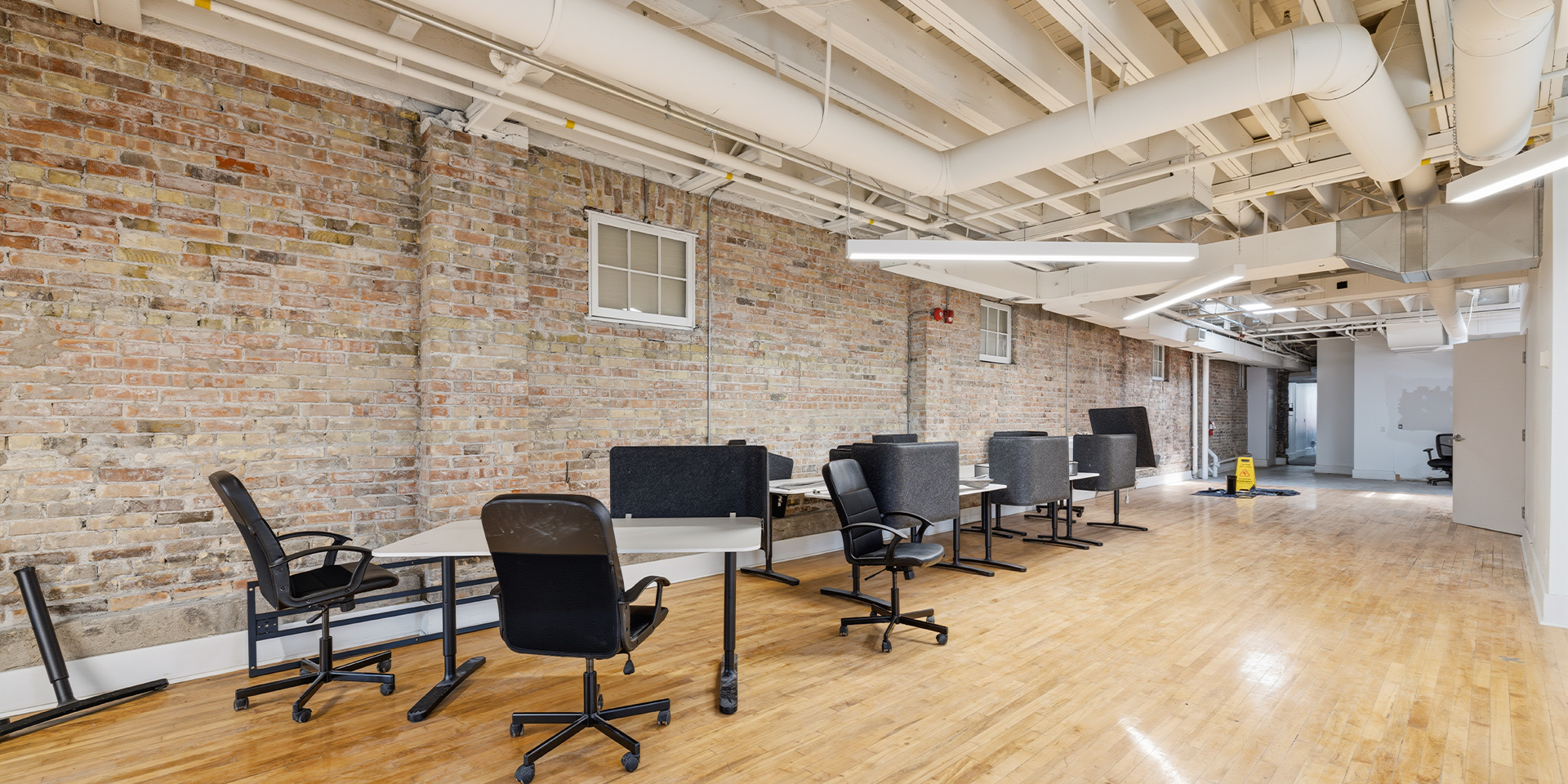 41 King Street W Office