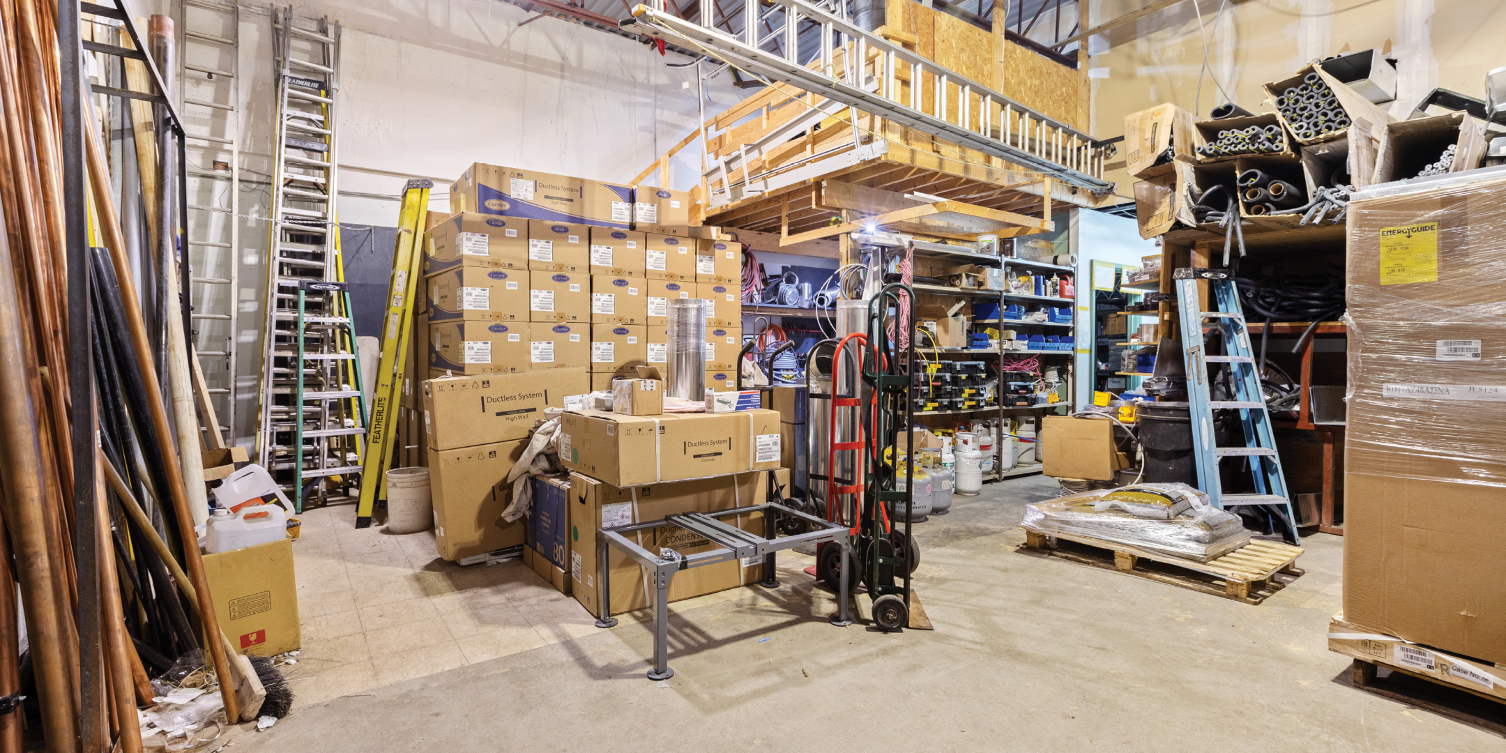 5360 Canotek Road Interior Warehouse