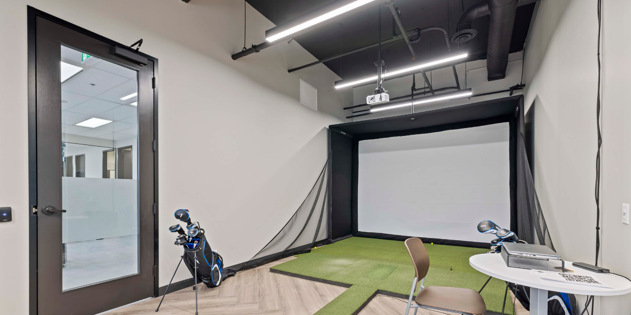 600 Cochrane Drive Golf Room
