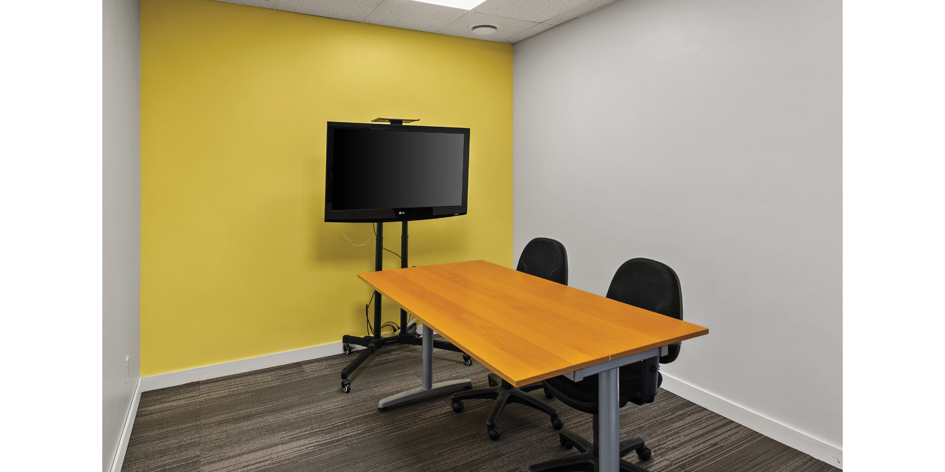 62 West 8th Avenue building interior office/meeting room