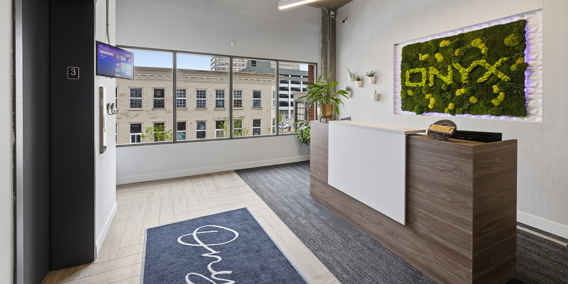 73 King Street W Office