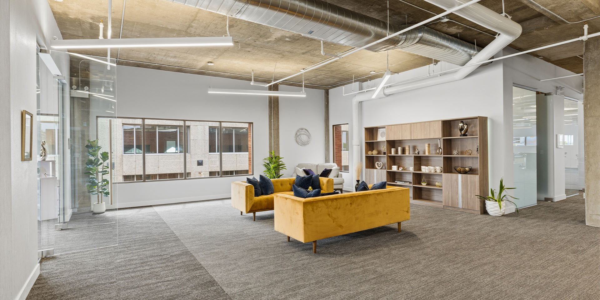 73 King Street W Office