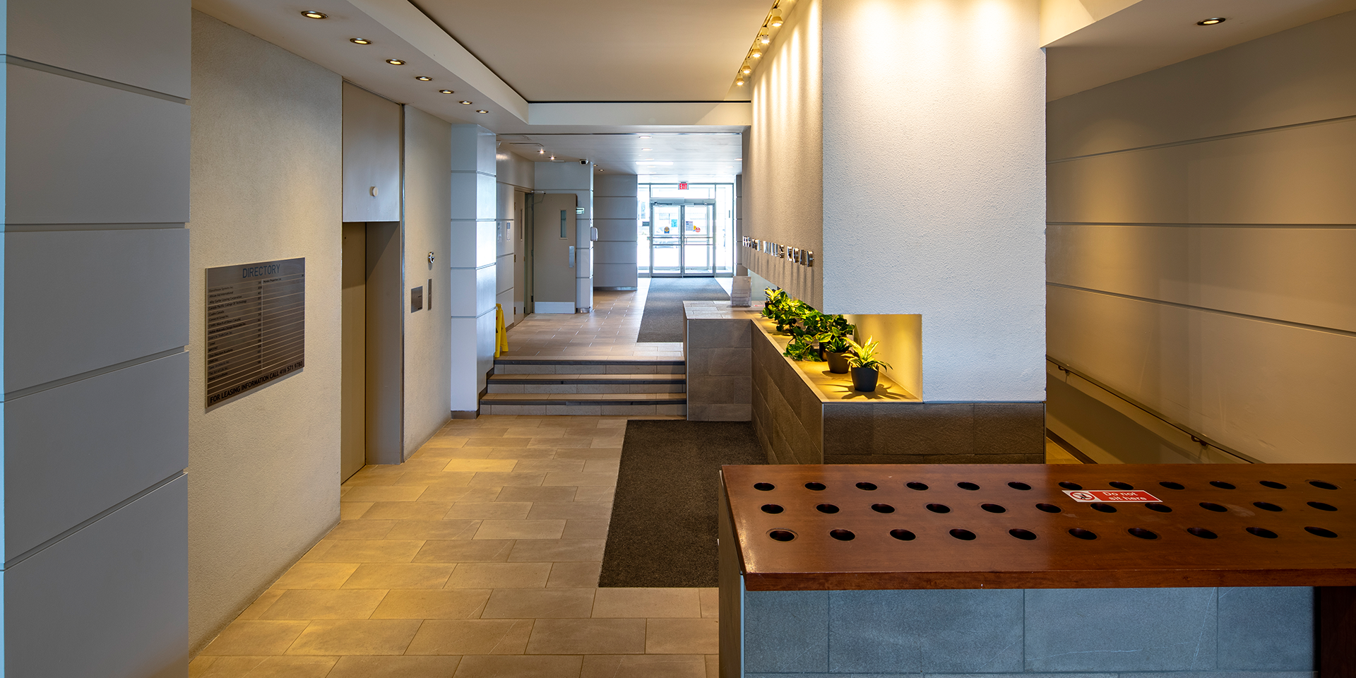 885 Don Mills Road lobby