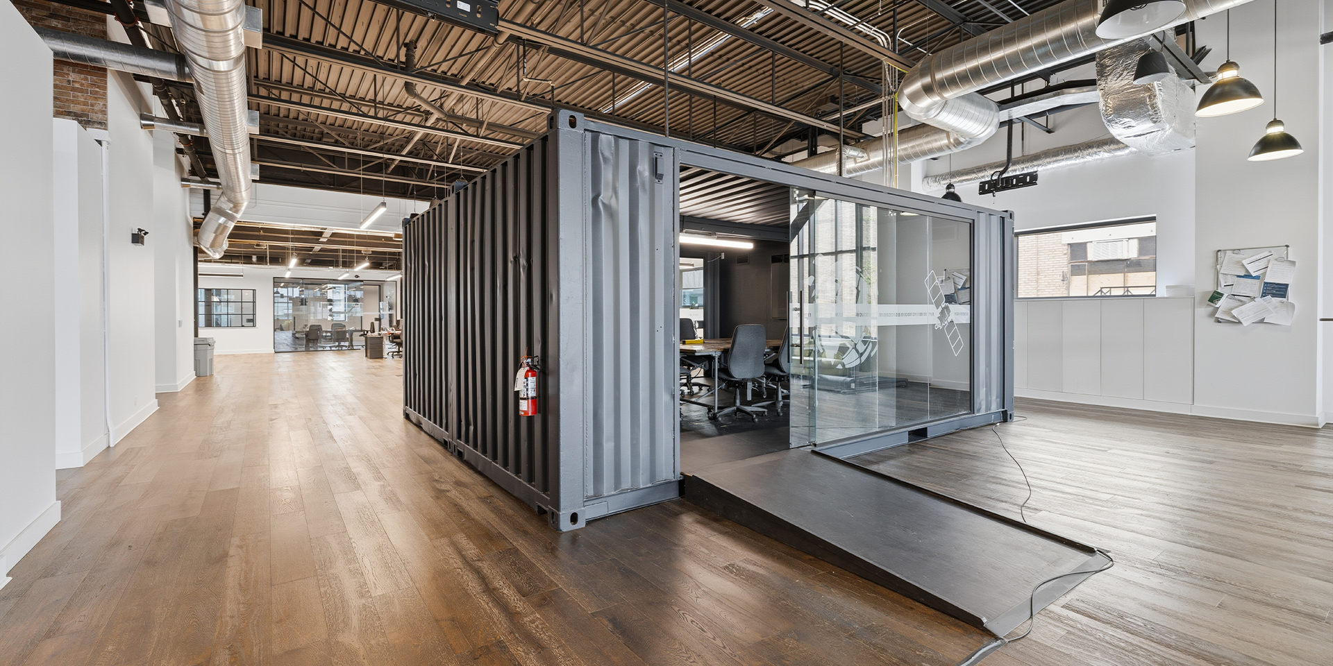 8 Queen Street N Office