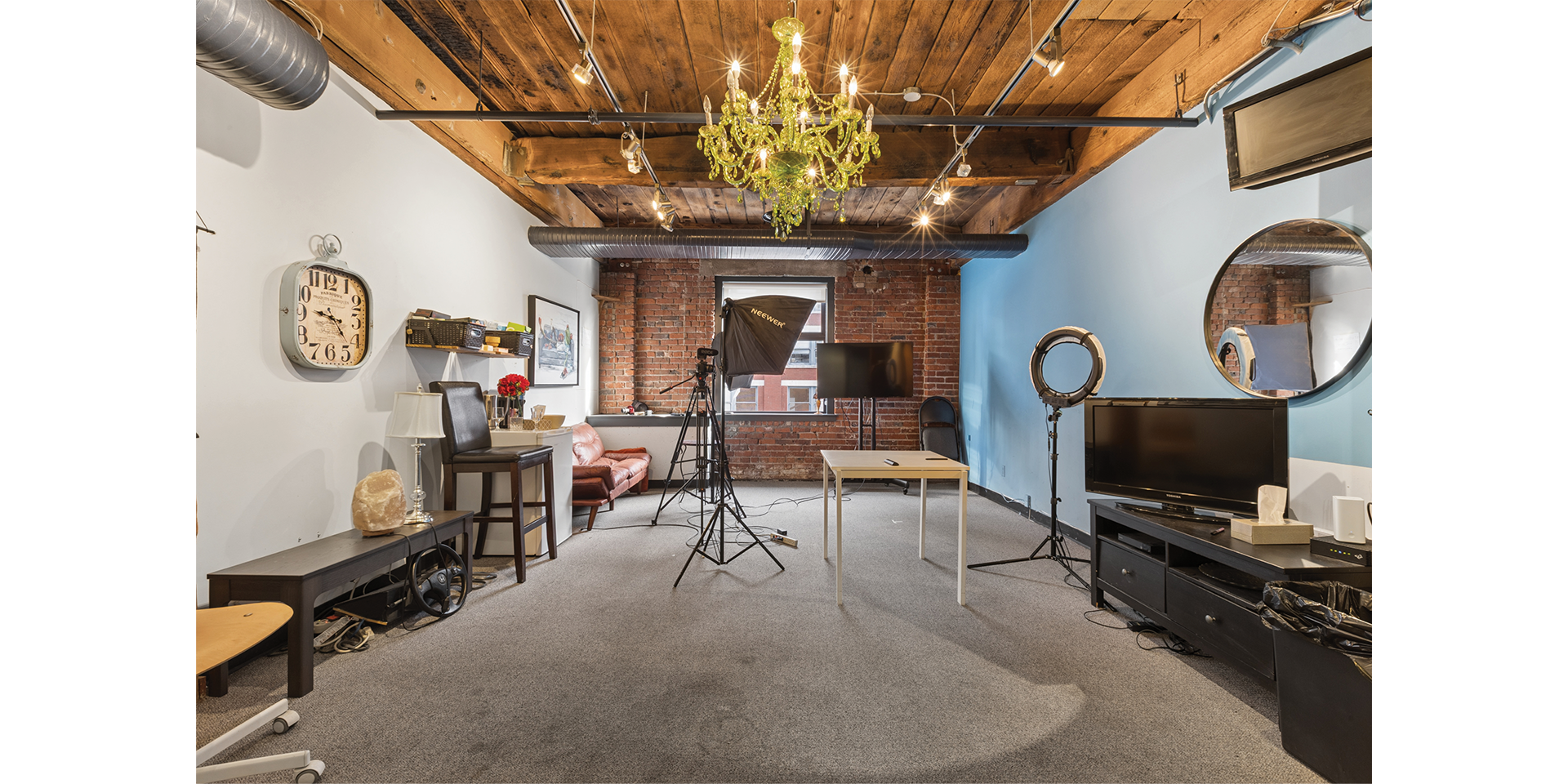 1118 Homer Street building interior Unit 216
