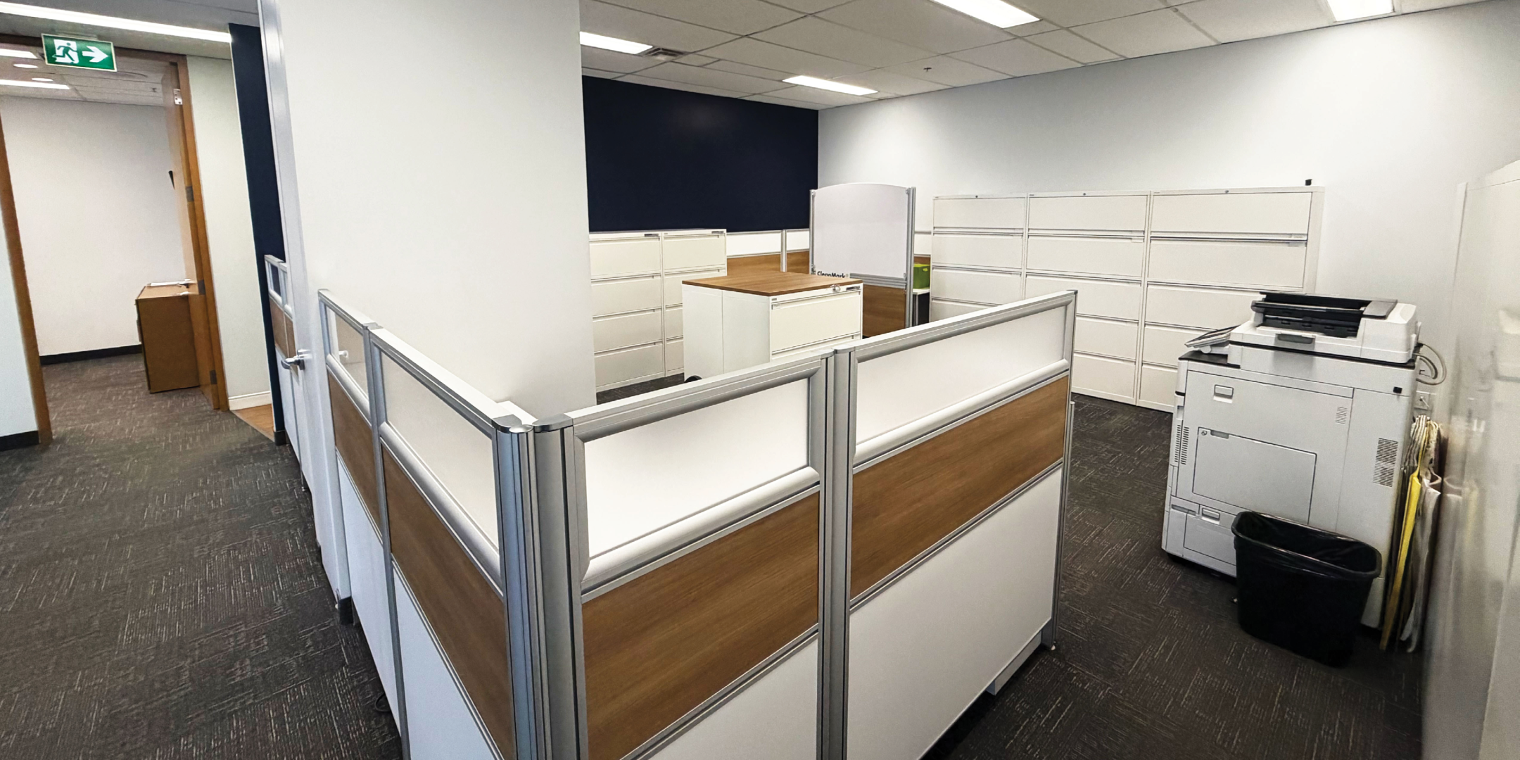 141 Adelaide Street W Desk