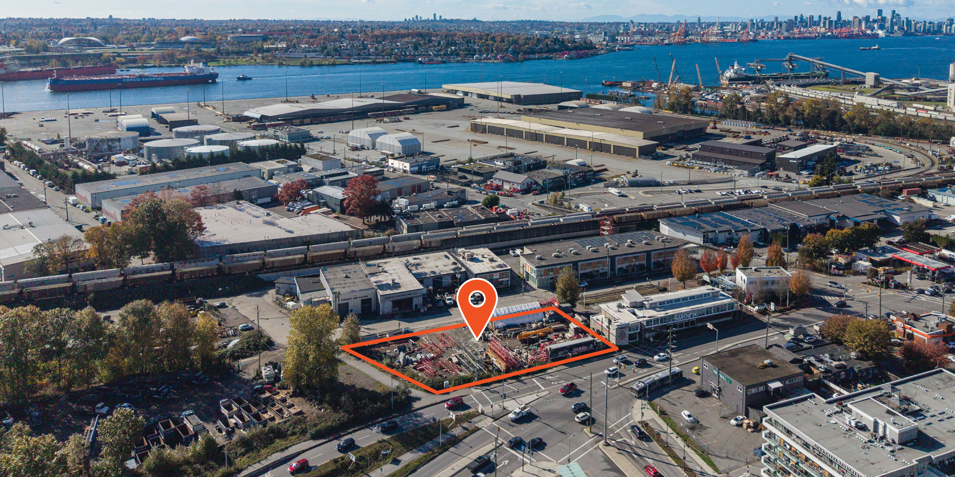 1530 Barrow Street aerial with property outlined and pinpointed
