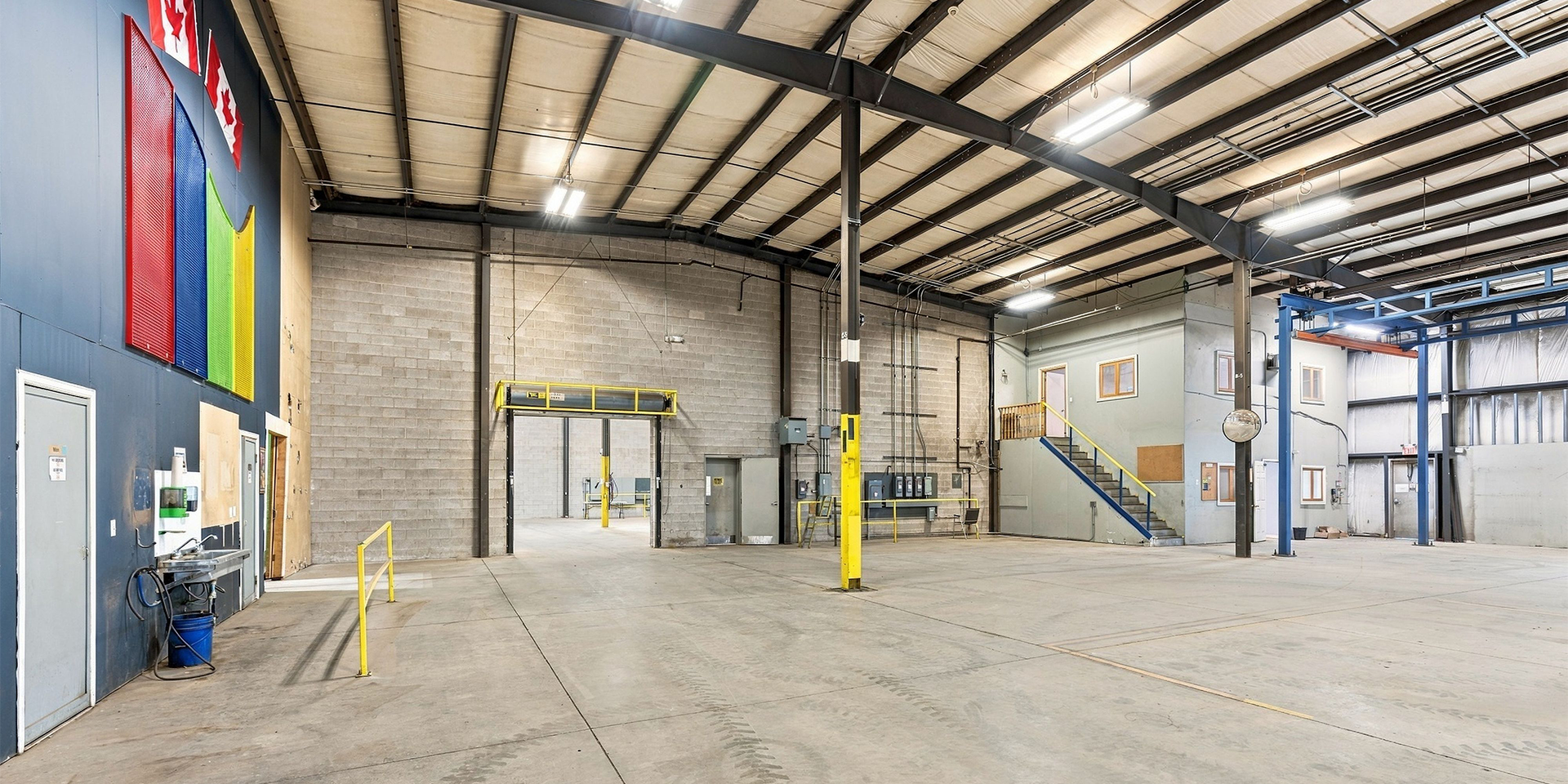 306-310 Darrell Drive warehouse area