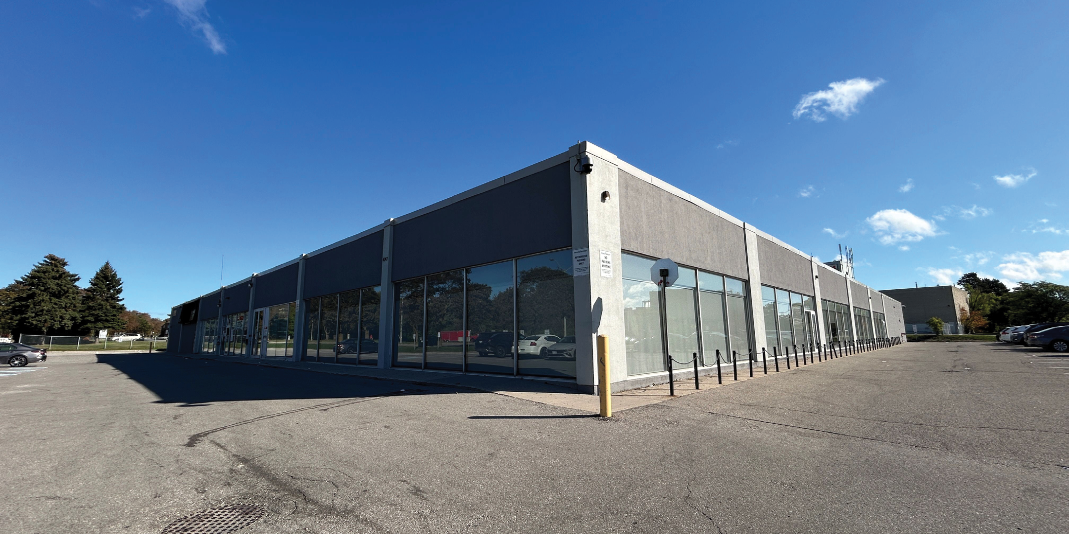 4751 Keele Street exterior photo