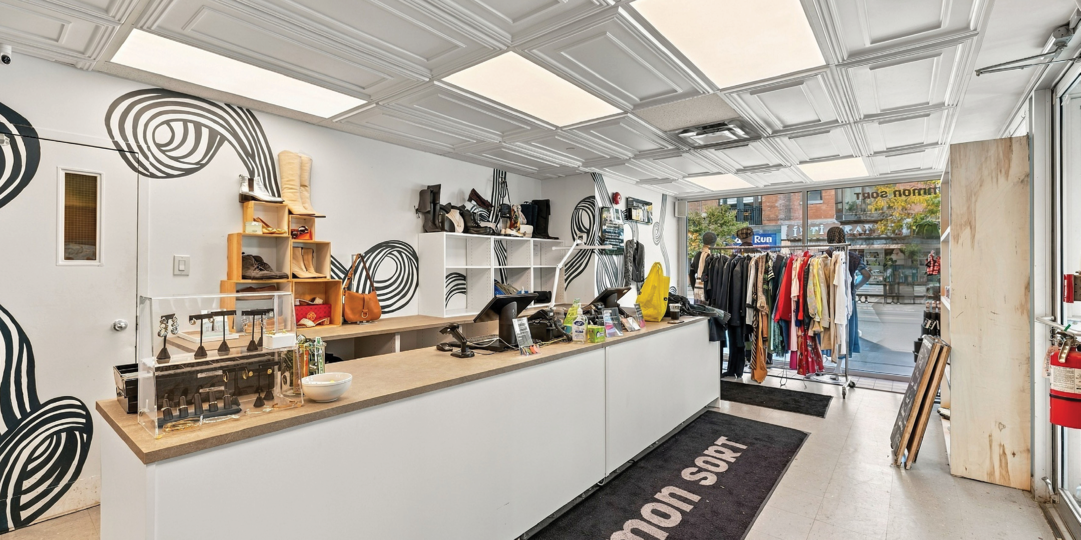 527 Bloor Street W - Common Sort Clothing Store on First Floor
