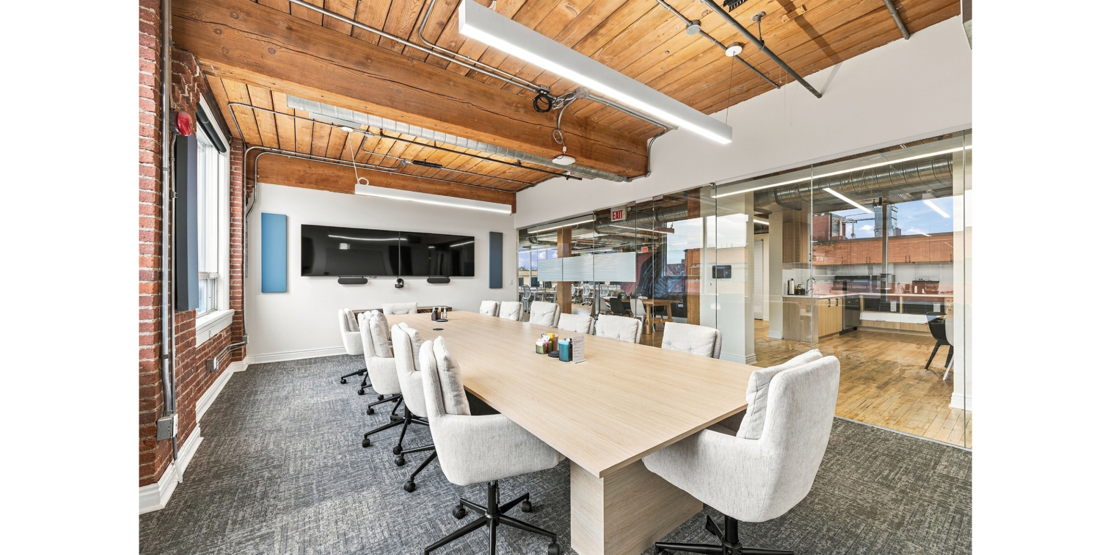 559 College Street Boardroom
