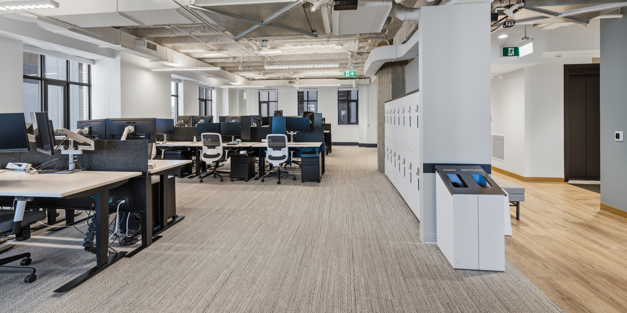80 Richmond St W open work area with work stations