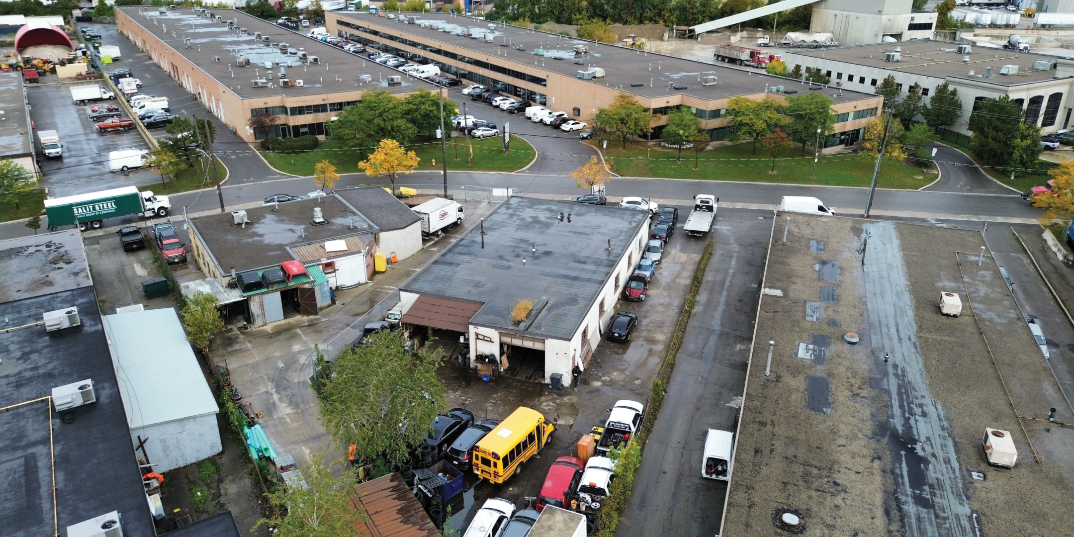 97-99 Kenhar Drive Automotive Building