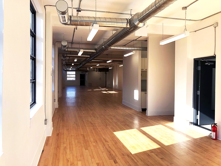 204 Spadina Ave empty office space with natural light