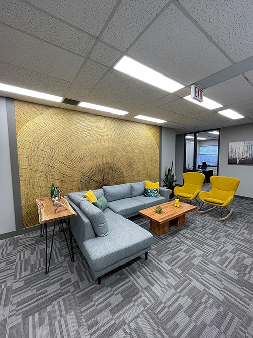 277LakeshoreRoadE_WaitingArea2.jpg