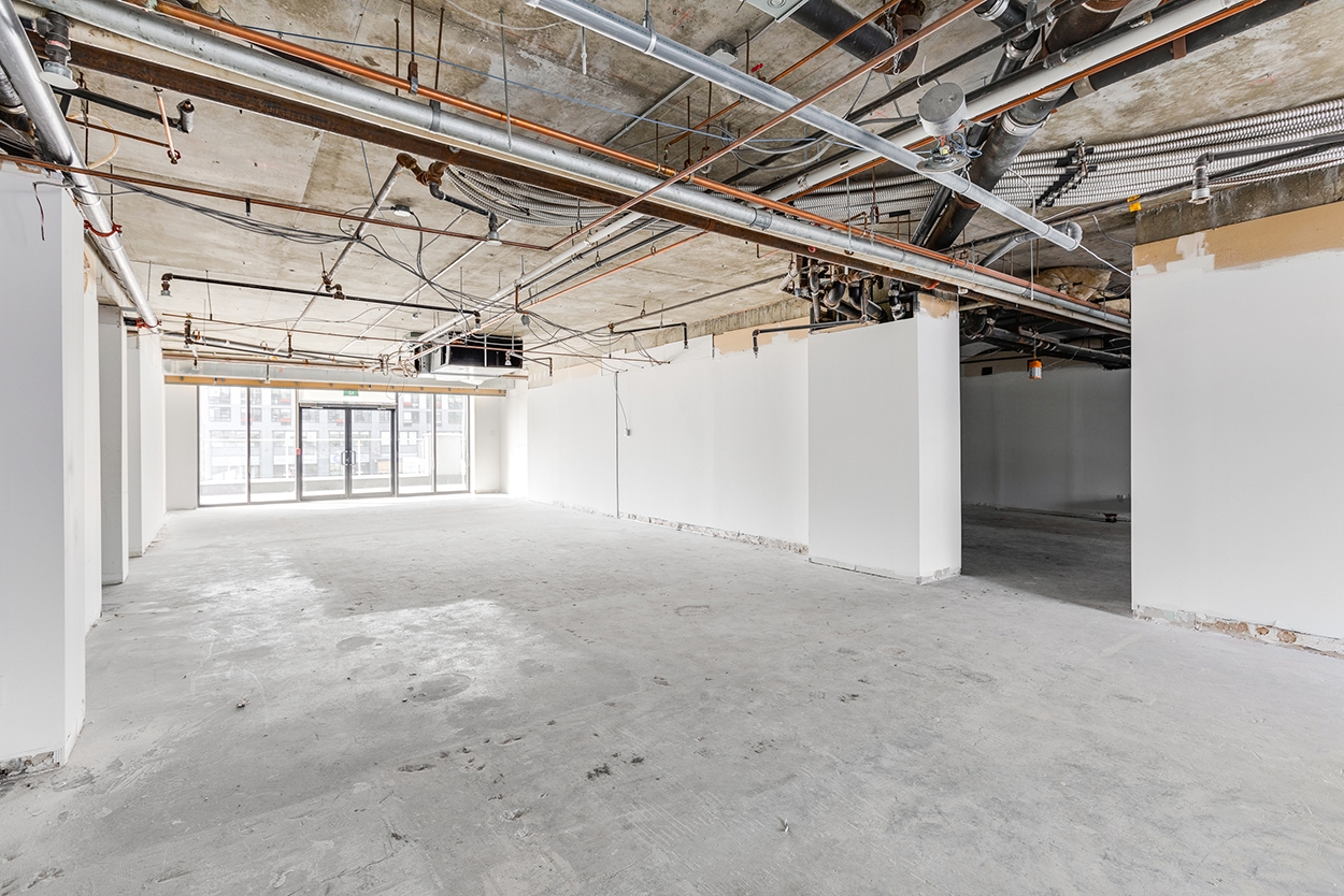 350_QueensQuayWest-Interior3.jpg