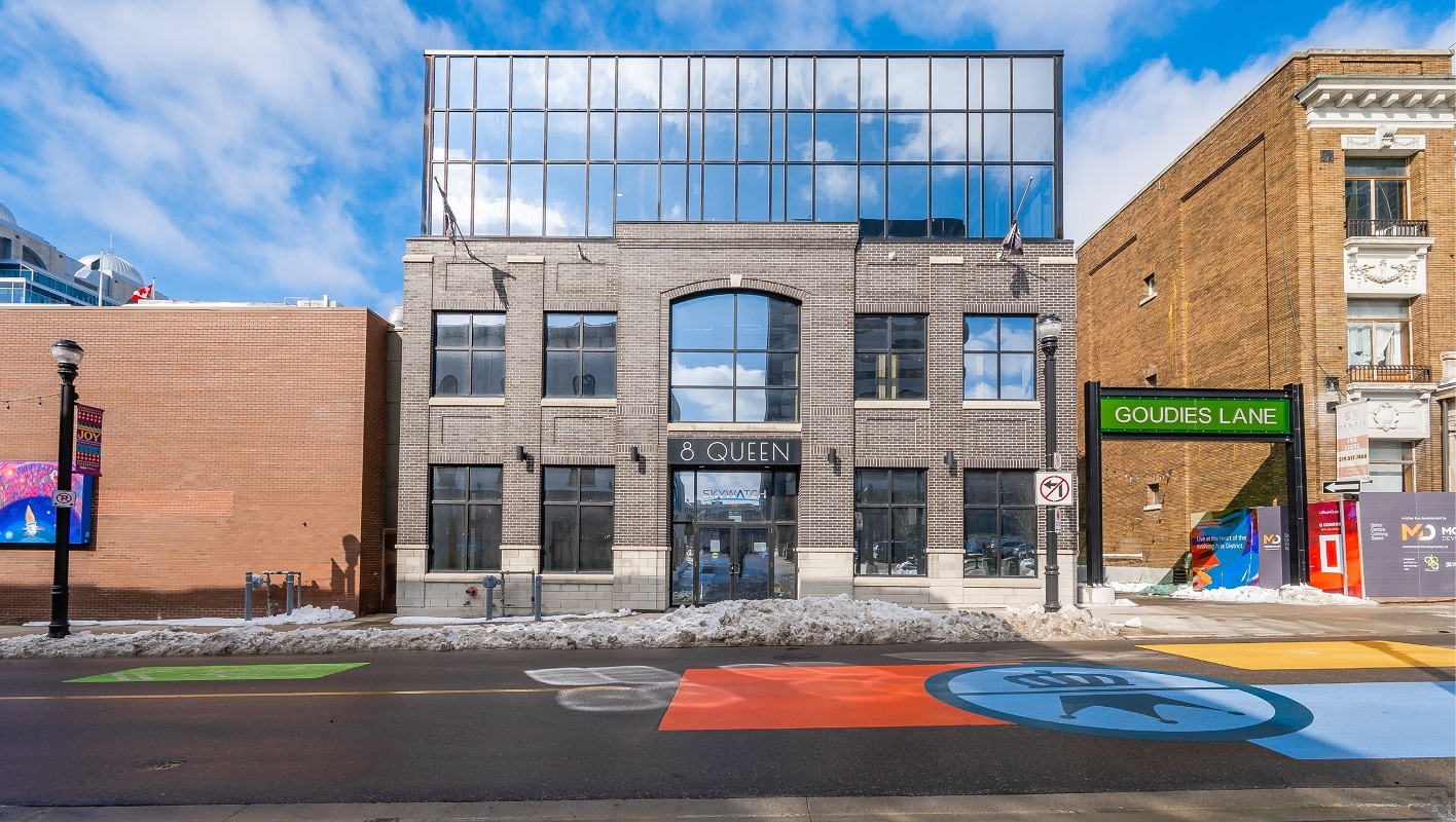 8 Queen Street N Exterior Building Photo