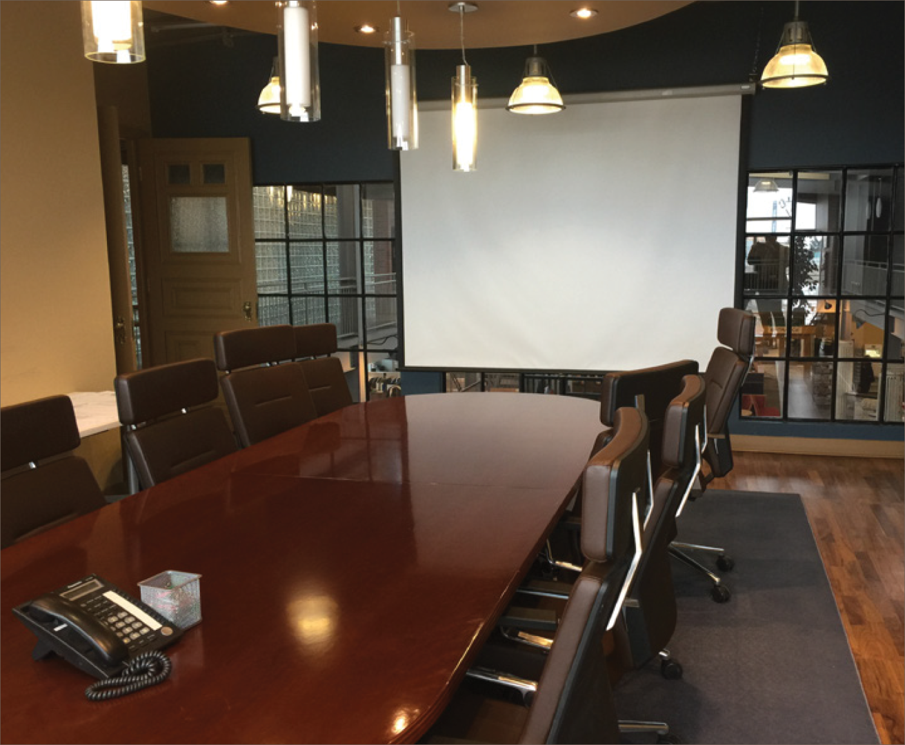 92 Bentley Avenue Boardroom