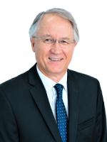 Brad Warren Headshot