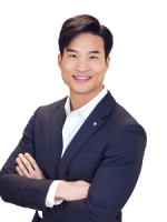 Francis Lim Headshot