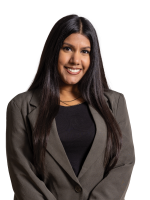 Fazia McMullan Headshot