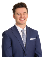 Andrew Holman Headshot