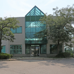 1 Applewood Crescent